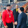 وزير الرياضة وعبداللطيف منيع