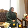 وزير قطاع الاعمال أثناء لقاء سفيرة الامارات