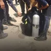 أثناء إنقاذ العمال