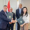 وليد جمال الدين أثناء توقيع الاتفاقية