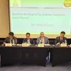  الدكتور أشرف الزيات، رئيس قطاع الفحص، خلال المؤتمر مع الغرفة التجارية الصينية 