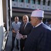  توزيع 2 طن لحوم صكوك أضاحي للأسر الأولى بالرعاية بمراكز المحافظة