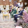 فتاتين من ذوي الاحتياجات الخاصة 