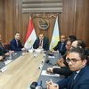 جانب من متابعة سير الانتخابات 