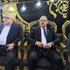 محافظ الشرقية يؤدي واجب العزاء 
