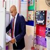 وزير التعليم يدلي بصوته في انتخابات الشيوخ