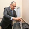 وزير قطاع الأعمال 