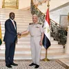 الفريق أول عبد المجيد صقر يلتقي القائم بأعمال وزير دفاع غانا