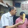 محافظ سوهاج يعنف صاحب مخبز فينو 