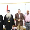 محافظ قنا يستقبل الانبا تكلا