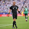 حكم مباراة مصر وإيران 