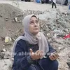 بالدموع والدعاء وتلاوة القرآن.. والدة طالبة ثانوية عامة بكفر الشيخ تنتظر أمام لجنة الامتحان
