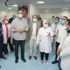 رئيس هيئة الرعاية الصحية اثناء زيارته لمستشفى سمالوط