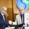 صورة من توقيع البروتوكول 