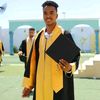 صوره الشاب