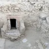 المقبرة 