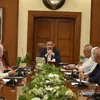 محافظ بورسعيد : ٢٣ مليون جنيه لدعم منظومة الإضاءة وإنارة جميع الشوارع مع الالتزام بتعليمات الدولة لترشيد الاستهلاك