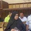 والدة &laquo;عروس بورسعيد&raquo; أمام المحكمة: &laquo;شهد آخر واحدة شوفتها مع بنتي قبل اختفائها ووفاتها&raquo;