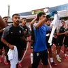 لاعبو الزمالك مع الجماهير 