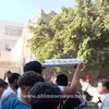 توزيع العصائر على الأهالي 
