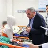 محافظ الإسماعيلية يطمئن علي مصابي حادث الدواويس 