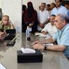 محافظ الإسماعيلية يعقد اجتماعاً بأهالي ابو صوير لمناقشة مشاكلهم علي أرض الواقع 