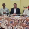 اجتماع المسؤولين مع الأهالي 