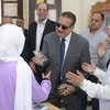 تقديرًا لإبداعها في أول أيام الدراسة.. محافظ بورسعيد يُكافئ طالبة &laquo;القناة الإعدادية بنات&raquo; ويُشيد بموهبتها الاستثنائية