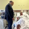 السفير المصري بالسعودية يوزر المصابين في استهداف مطار الملك خالد بالرياض