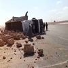 انقلاب سيارة نقل محملة بالحجارة بطريق مطروح