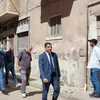 محافظ الإسكندرية بموقع عقار امبروزو المائل 