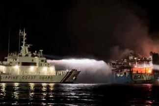 حريق في سفينة ركاب بجنوب الفلبين