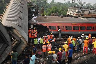 الهند: ارتفاع قتلى تصادم ثلاثة قطارات إلى 288 شخصًا