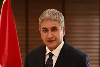 شريف فتحي وزير السياحة والآثار