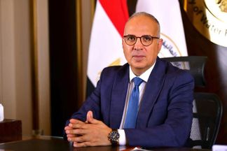 وزير الري 