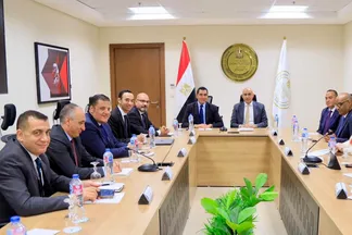 وزيرا التعليم والشباب والرياضة