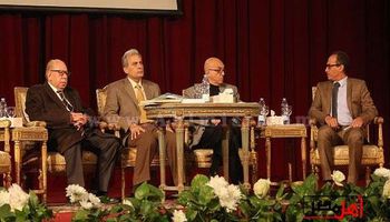  احتفال جامعة القاهرة بـ"نجيب محفوظ"
