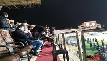 ميدو يؤازر لاعبي الزمالك