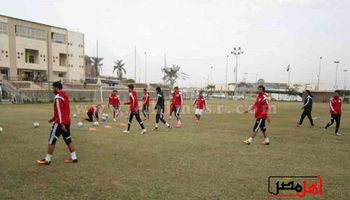 منتخب المحليين يتدرب بملعب المقاولون العرب