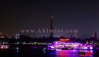 برج القاهرة يطفئ الأنوار تزامنا مع ساعة الأرض