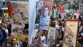 إضراب عام تضامناً مع الأسري الفلسطينين