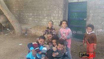 الاطفال فى قرية شطورة بسوهاج