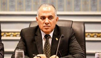  الدكتور محمد عبد العاطى، وزير الموارد المائية والرى