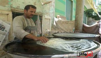 صناعة الكنافة في المنيا