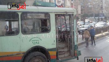 إصابة شخص بمدينة نصر صدمه أتوبيس نقل عام 