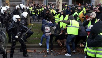 استقالة وزيرة بلجيكية وصفت احتجاجات بيئية بـ"المؤامرة"