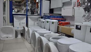 سوق الأدوات الصحية