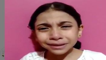 طفلة تنهار من البكاء بعد اعتزال ريهام سعيد وتستنجد بها 