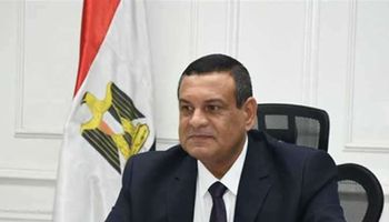 اللواء هشام آمنة محافظ البحيرة