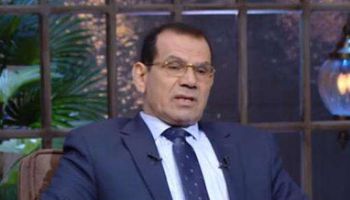 إصابة فلاح وعامل في انقلاب دراجة بخارية ببني سويف